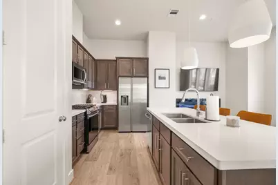726 Carriage Knolls Drive, Houston, TX 77008 - Photo 11