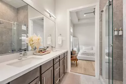 726 Carriage Knolls Drive, Houston, TX 77008 - Photo 23