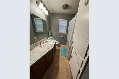 708 W Avenue A, Lampasas, TX 76550 - Photo 9