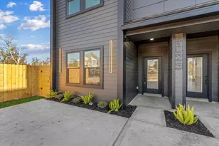 1025 Calvin Ave, Houston, TX 77088 - Photo 3