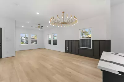 1025 Calvin Avenue, Houston, TX 77088 - Photo 11