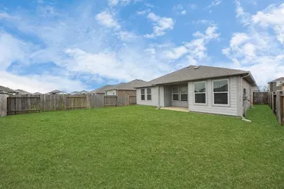 10519 Moon Valley Lane, Rosharon, TX 77583 - Photo 7