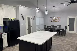 11514 Camphorwood Dr, Houston, TX 77089 - Photo 9