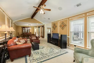 54 Royal Oak Circle, Lake Jackson, TX 77566 - Photo 9