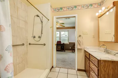 54 Royal Oak Circle, Lake Jackson, TX 77566 - Photo 21