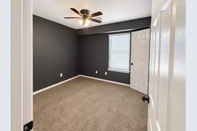 134 N Camellia Grove Circle, The Woodlands, TX 77382 - Photo 17