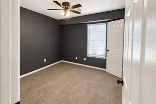 134 N Camellia Grove Cir, The Woodlands, TX 77382 - Photo 17