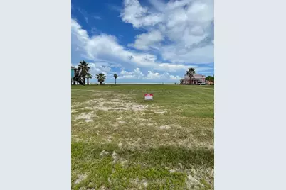 1125 North Ocean Drive, Port Lavaca, TX 77979 - Photo 1