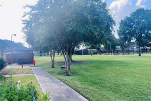 7423 Cook Rd, Houston, TX 77072 - Photo 9
