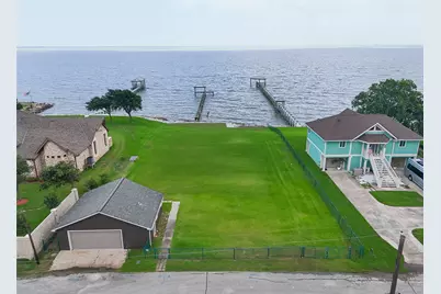 1714 Roscoe Street, La Porte, TX 77571 - Photo 3