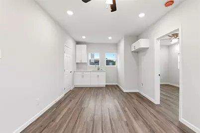 7010 Brownsville Street, Houston, TX 77020 - Photo 5