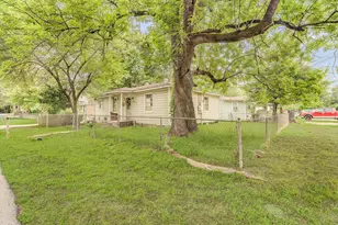 1019 Bertrand St, Conroe, TX 77301 - Photo 19