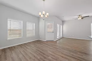 518 Emerald Thicket Ln, Houston, TX 77336 - Photo 9