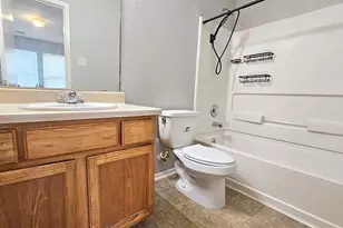 1707 Nichole Woods Dr, Houston, TX 77047 - Photo 17