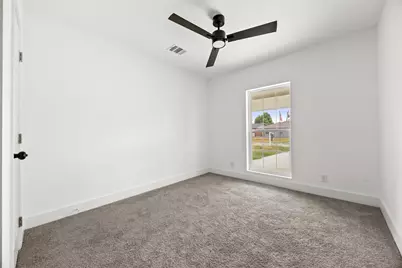 608 Lloyd Drive, Baytown, TX 77521 - Photo 19