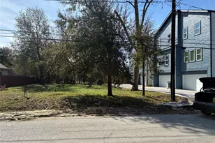 887 Lucky St, Houston, TX 77088 - Photo 3