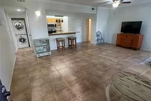 7135 N Holiday Dr, Galveston, TX 77550 - Photo 7