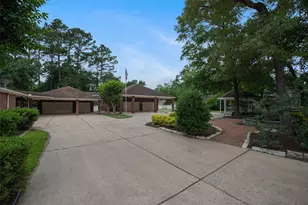 700 Carriage Hills Blvd, Conroe, TX 77384 - Photo 5