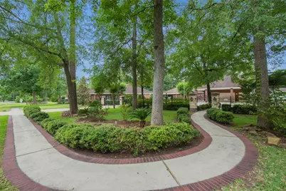 700 Carriage Hills Boulevard, Conroe, TX 77384 - Photo 3