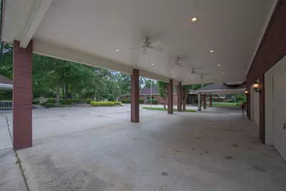 700 Carriage Hills Boulevard, Conroe, TX 77384 - Photo 41