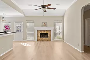 4502 Casey Cir, Sugar Land, TX 77479 - Photo 9