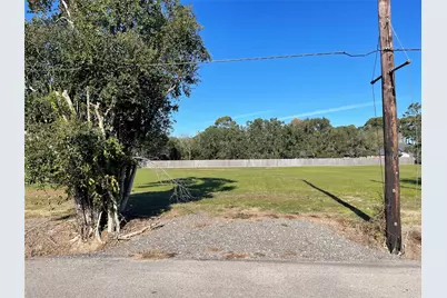 09 Middleton Street, Bacliff, TX 77581 - Photo 3