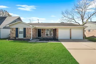 5203 Chantilly Ln, Houston, TX 77092 - Photo 1