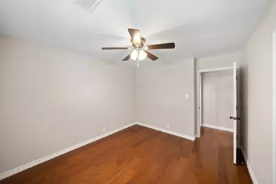 5203 Chantilly Lane, Houston, TX 77092 - Photo 13