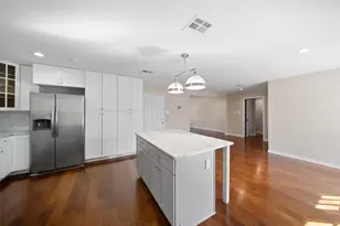 5203 Chantilly Ln, Houston, TX 77092 - Photo 7