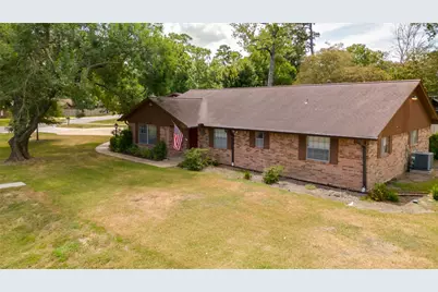 5821 Russell Lane Lane, Baytown, TX 77521 - Photo 3