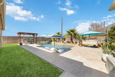 2402 Crossvine Drive, Katy, TX 77494 - Photo 31