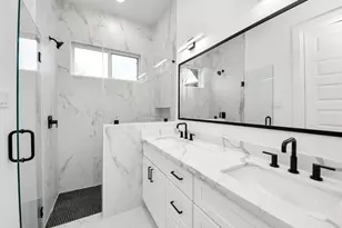 3915 Tuam St, Houston, TX 77004 - Photo 7