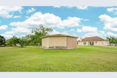 24910 Fm 2004 Road, Angleton, TX 77515 - Photo 45