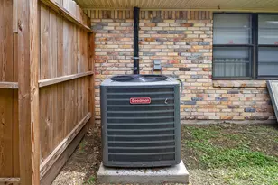 4923 Saxon Dr, Houston, TX 77092 - Photo 35