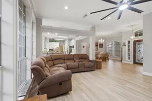 6803 Dogwood St, Manvel, TX 77578 - Photo 13