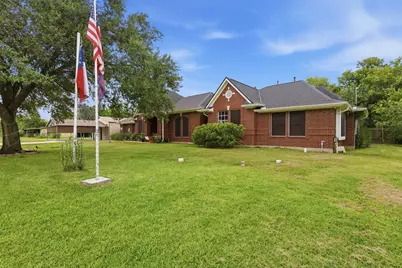 6803 Dogwood Street, Manvel, TX 77578 - Photo 5