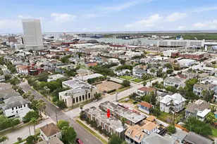 424 15th St, Galveston, TX 77550 - Photo 33