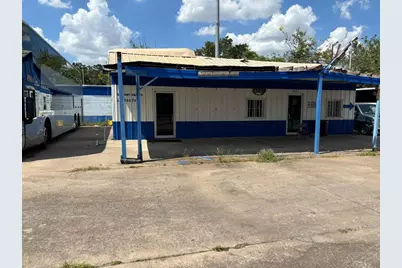 5621 Harrisburg Boulevard, Houston, TX 77011 - Photo 21