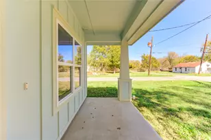 1309 Smith St, Navasota, TX 77868 - Photo 35