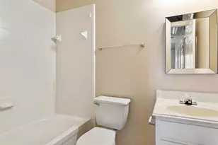 11015 Shumard Oak Ct, Houston, TX 77065 - Photo 15