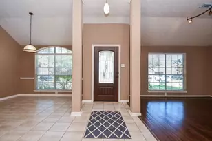 827 N Wellsford Dr, Pearland, TX 77584 - Photo 5