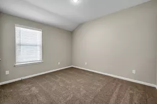 811 Jefferson Ave, Cleveland, TX 77327 - Photo 15