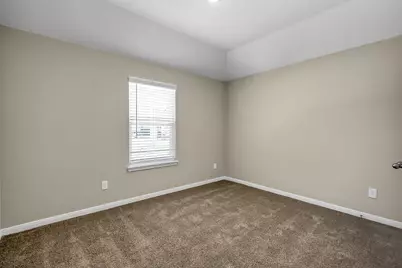 811 Jefferson Avenue, Cleveland, TX 77327 - Photo 13