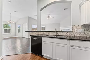 3119 Dogwood Springs Dr, Houston, TX 77073 - Photo 7
