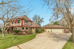 304 Arrow Wood St, Lake Jackson, TX 77566 - Photo 39