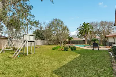 304 Arrowwood Street, Lake Jackson, TX 77566 - Photo 37