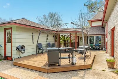 304 Arrowwood Street, Lake Jackson, TX 77566 - Photo 33