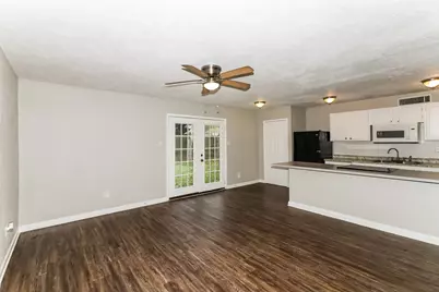 6914 Pickett Drive, Richmond, TX 77469 - Photo 5