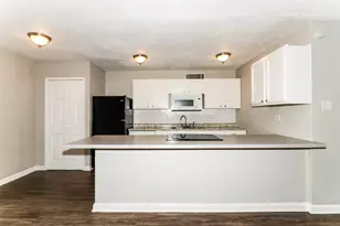 6914 Pickett Dr, Richmond, TX 77469 - Photo 9