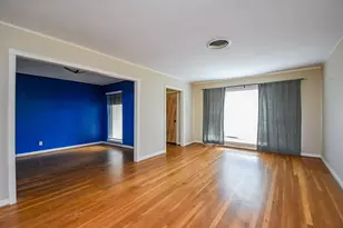 4721 Briarbend Dr, Houston, TX 77035 - Photo 9